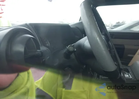 2005 Hummer H2 Sut из США, поврежденный, VIN 5GRGN22U75H133342